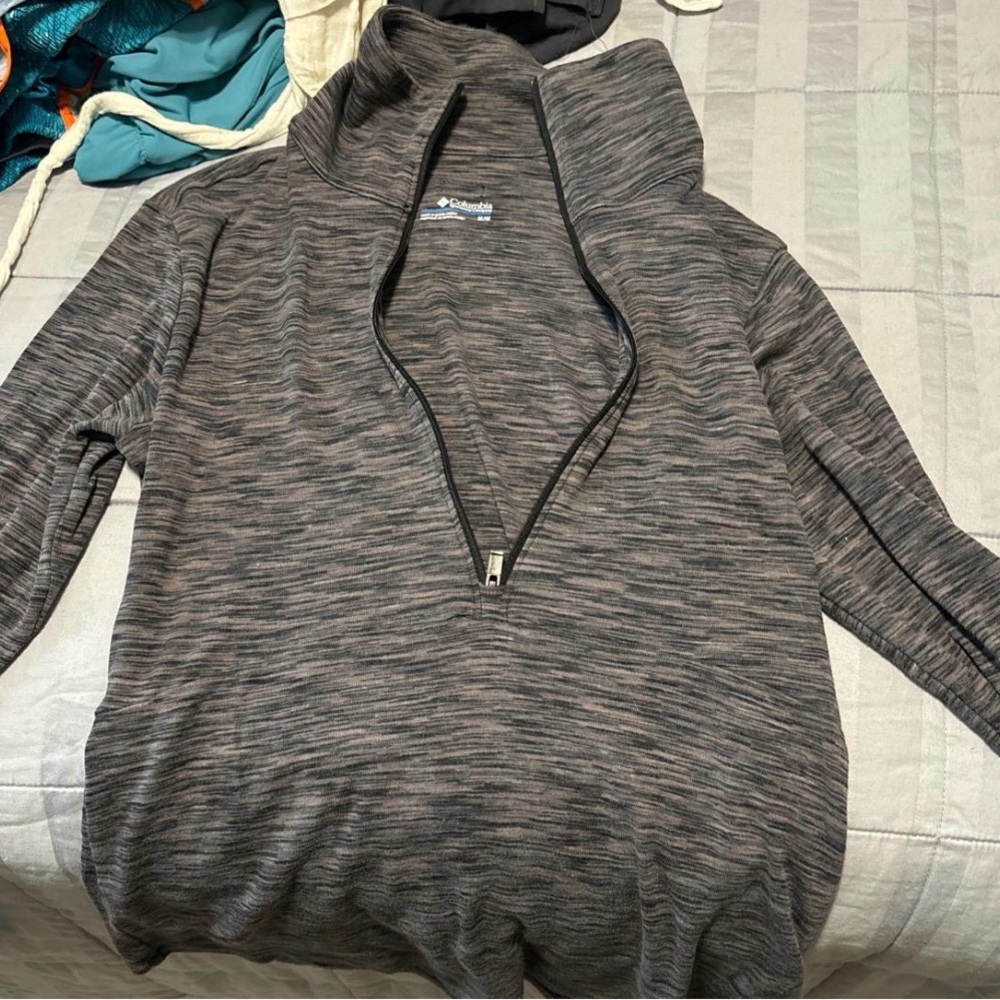 Columbia Women’s Black and Gray Zip-Up Sweater